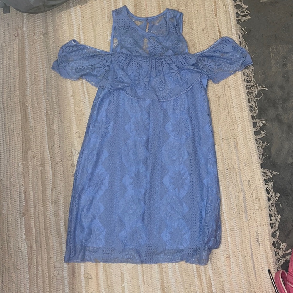 Women’s cold shoulder dress size M. From francescas.